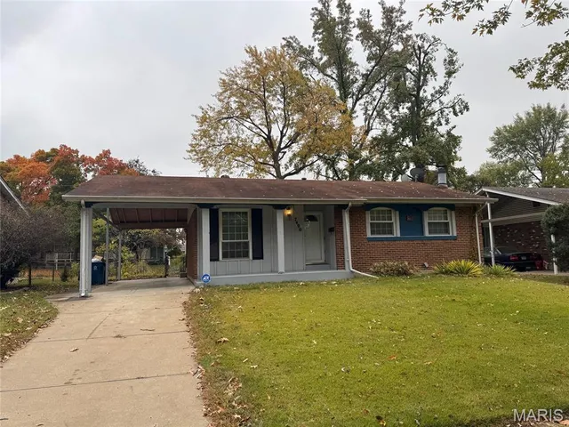 $179,000 | 7490 Naples Drive, Hazelwood, MO 63042