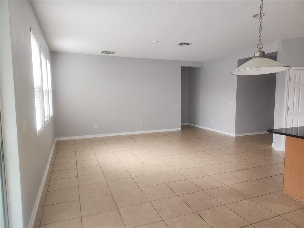 2556 Tanner Terrace Kissimmee, FL 34743 - Photo 4 of 11