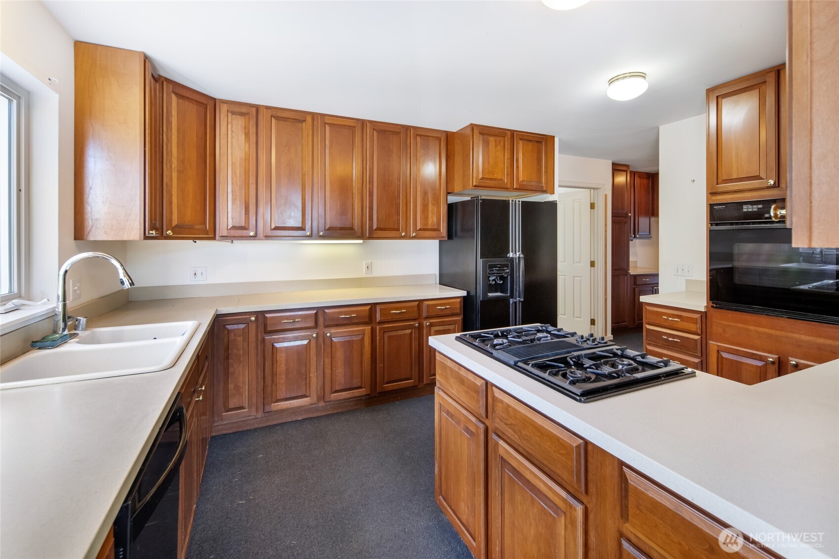 289 Alaska Place Friday Harbor, WA 98250 - Photo 5 of 35