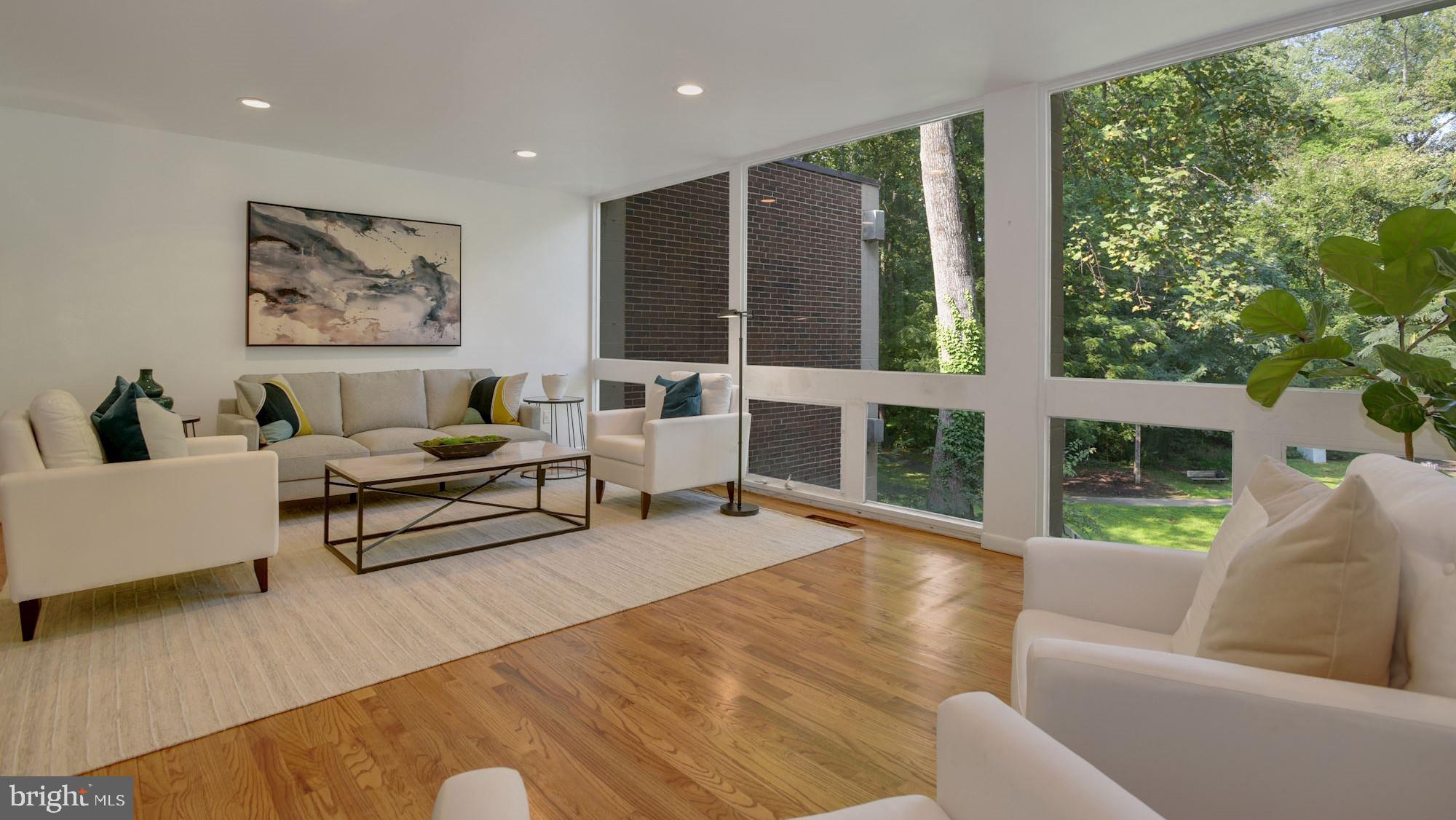 11544 Hickory Cluster Reston, VA 20190 - Photo 4 of 34 Main Level Living Room (2nd View)