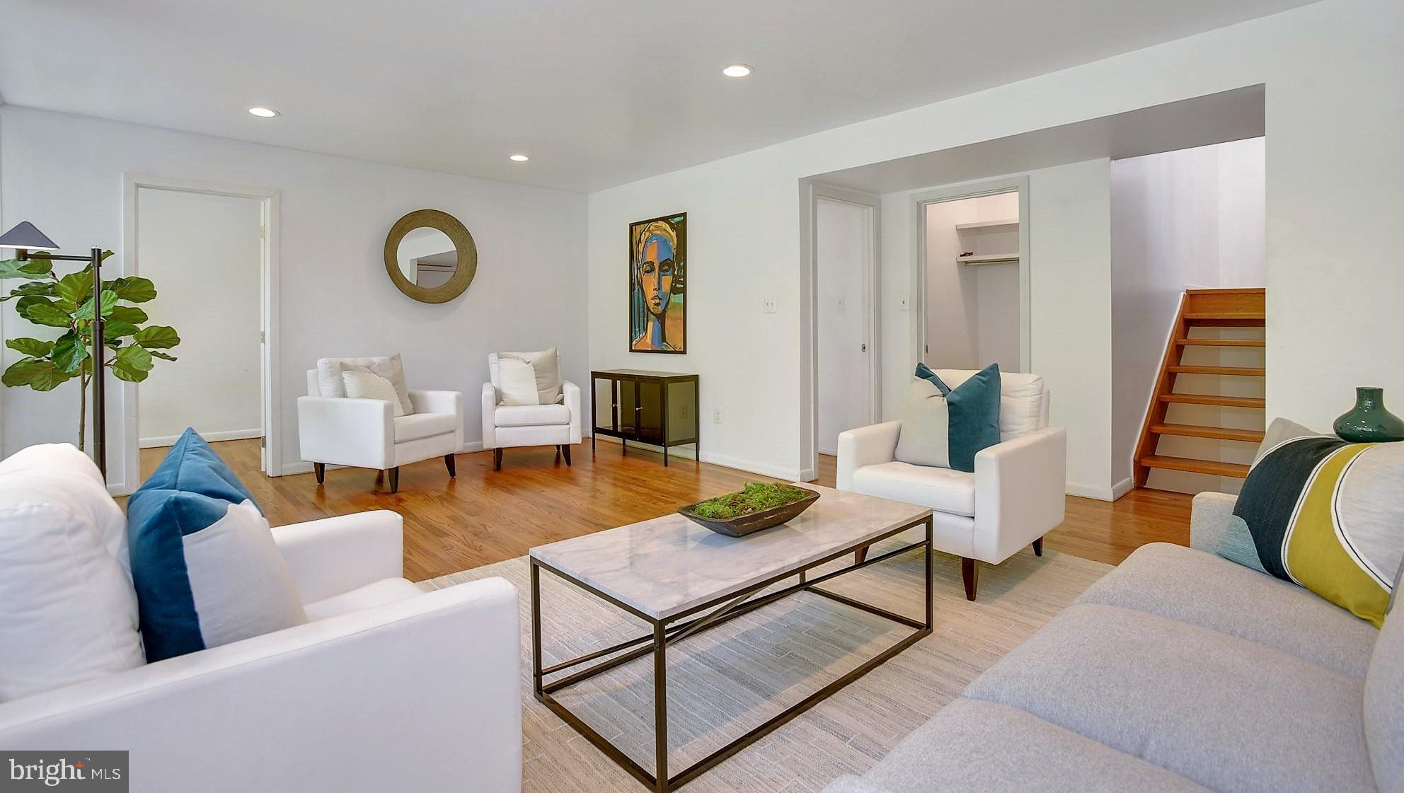 11544 Hickory Cluster Reston, VA 20190 - Photo 5 of 34 Main Level Living Room (3rd View)