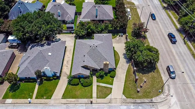 $2,300 | 2416 Garden Park Court, Arlington, TX 76013