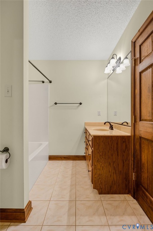 6724 Claiborne Road Sutherland, VA 23885 - Photo 8 of 33 Full bath featuring shower / bathtub combination,
