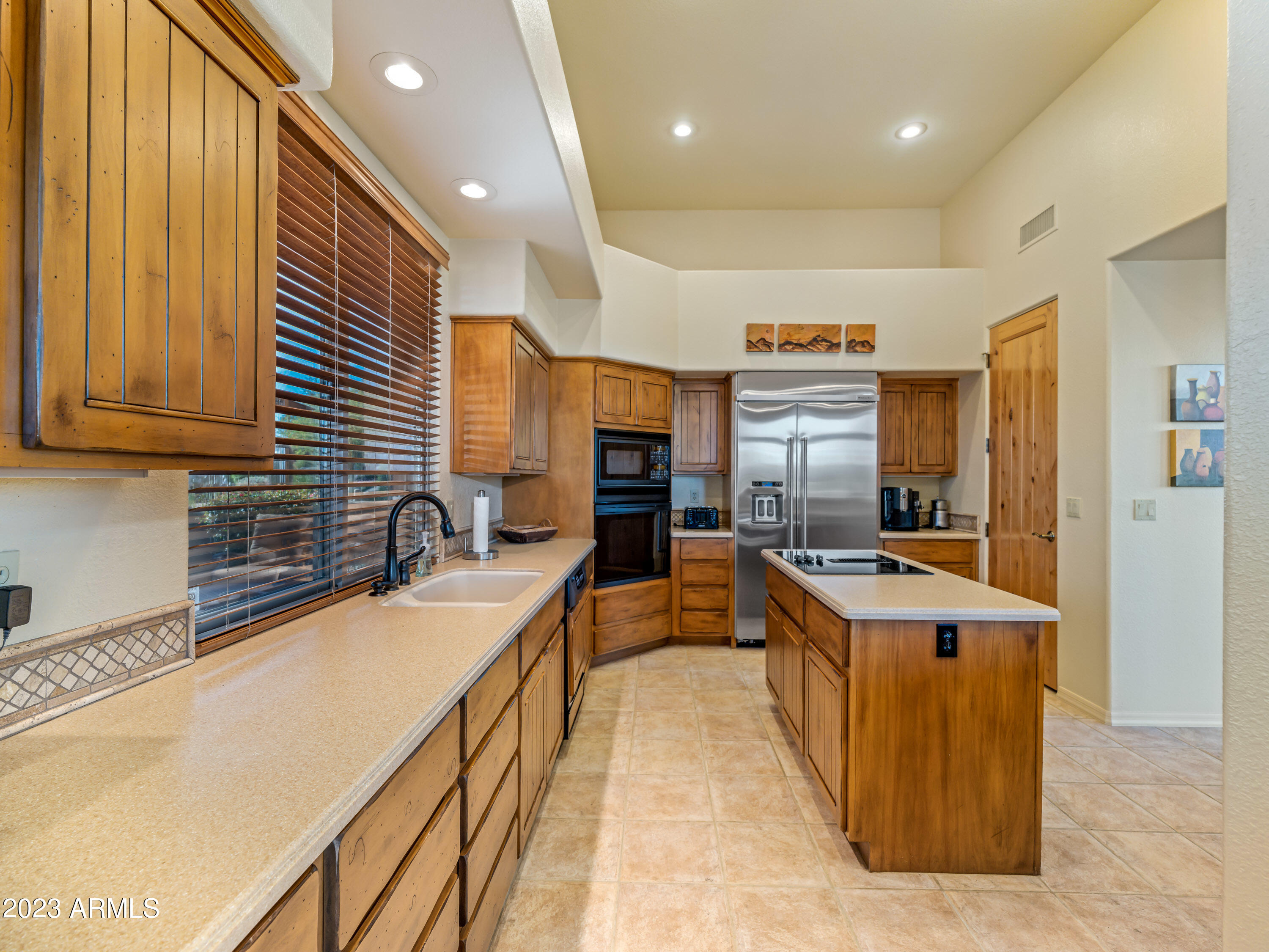 18424 Cobre Way Rio Verde, AZ 85263 - Photo 12 of 40 Kitchen