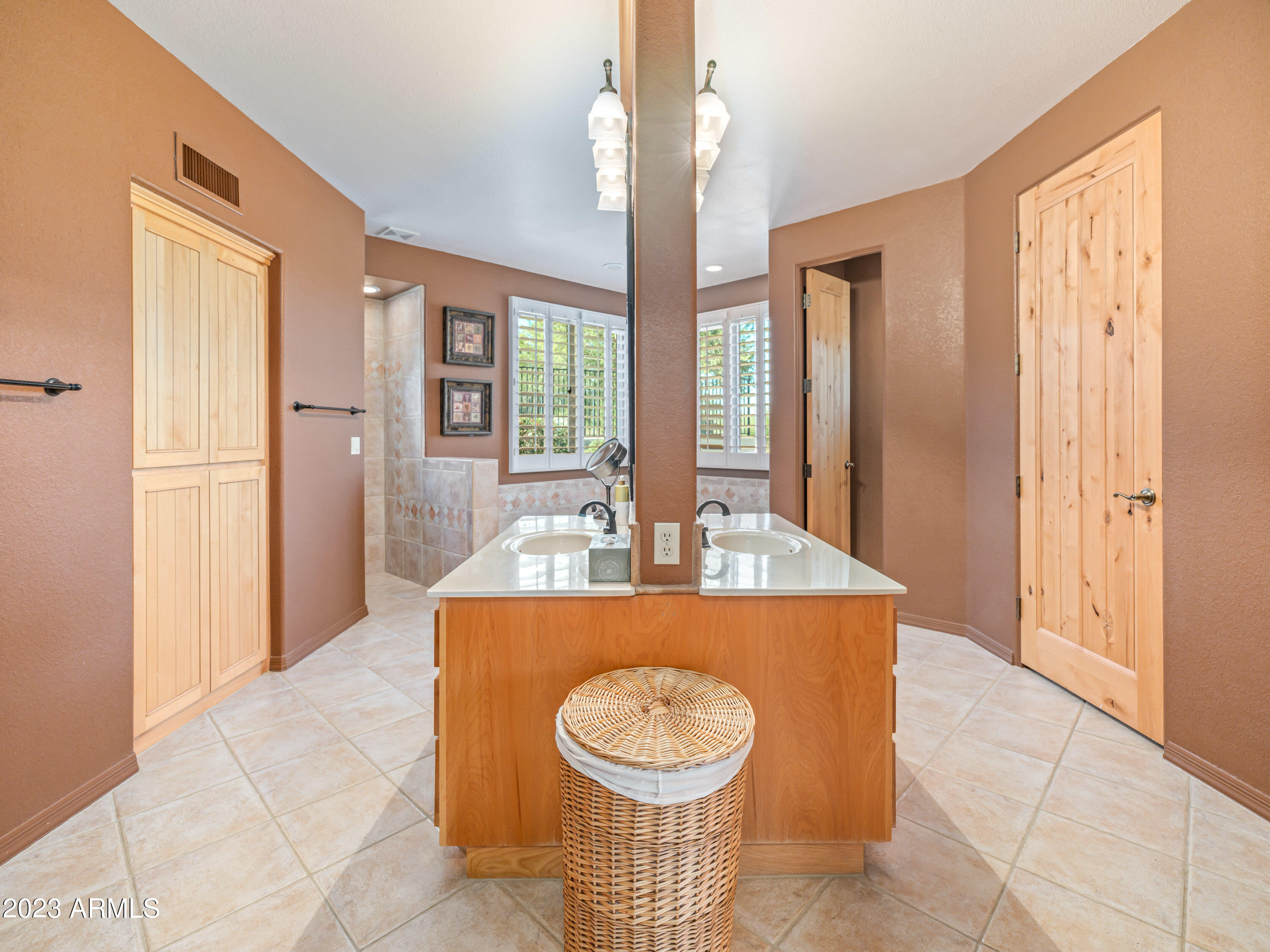 18424 Cobre Way Rio Verde, AZ 85263 - Photo 18 of 40 Master bath