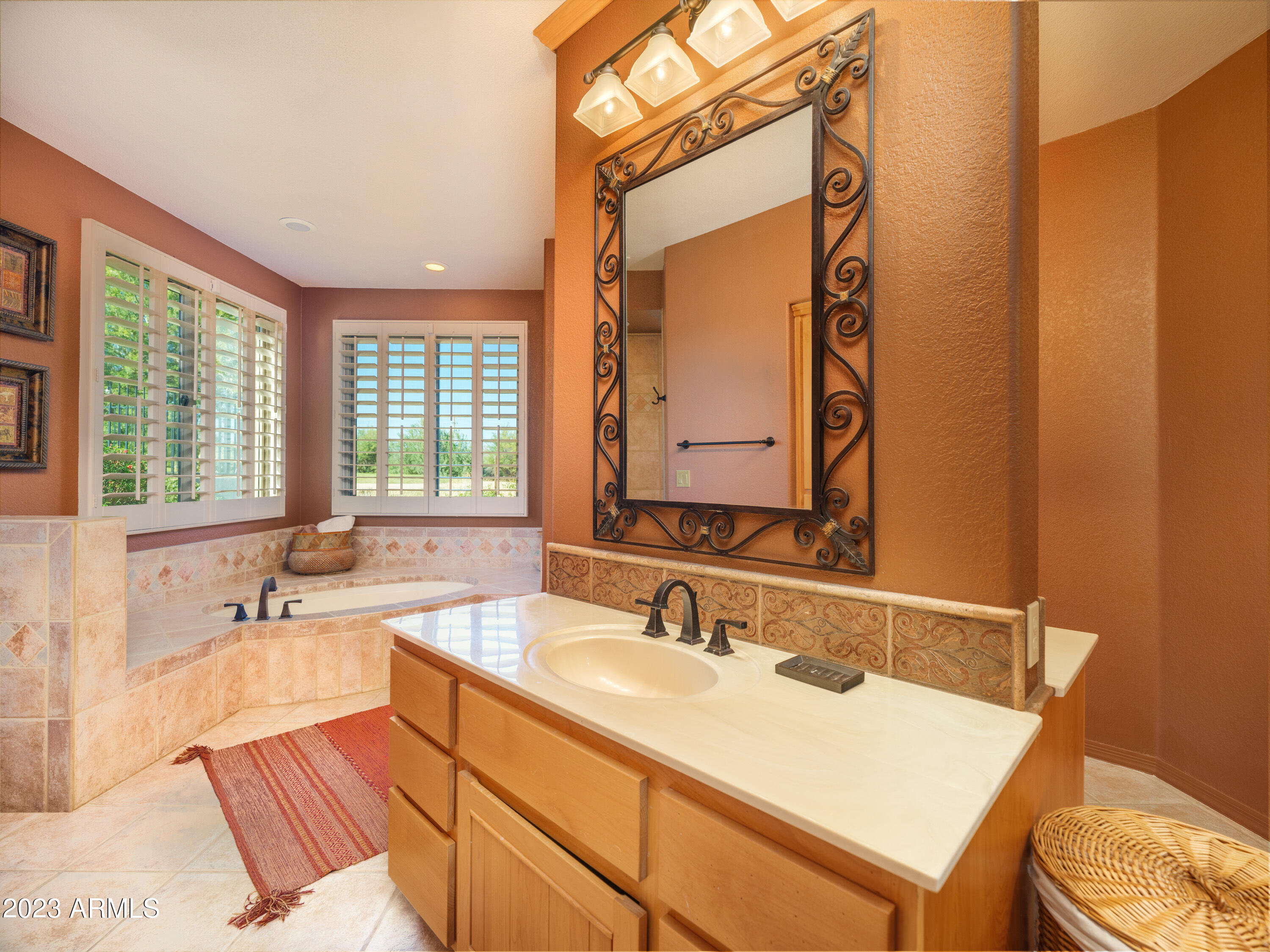 18424 Cobre Way Rio Verde, AZ 85263 - Photo 19 of 40 Double vanities