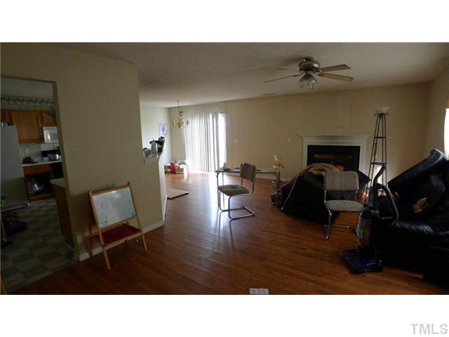 4112 Toccopola Street Raleigh, NC 27604 - Photo 3 of 10