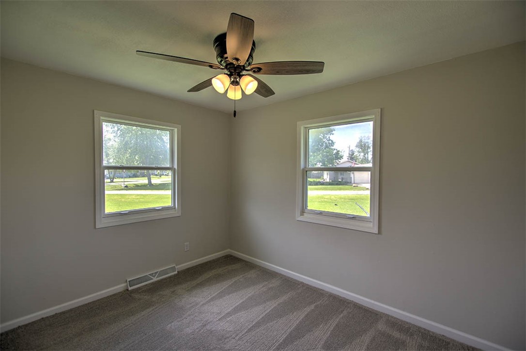 3185 South Wheatland Road Decatur, IL 62521 - Photo 19 of 32 Gallery Image 19