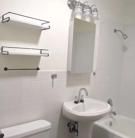 $1,400 | 423 Grand Boulevard, Unit 423, Wauconda, IL 60084