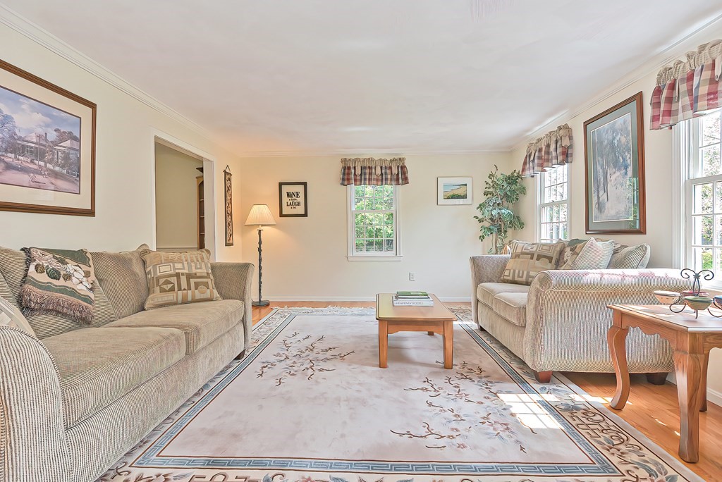 27 Birch Tree Road Foxboro, MA 02035 - Photo 11 of 42 Gallery Image 11