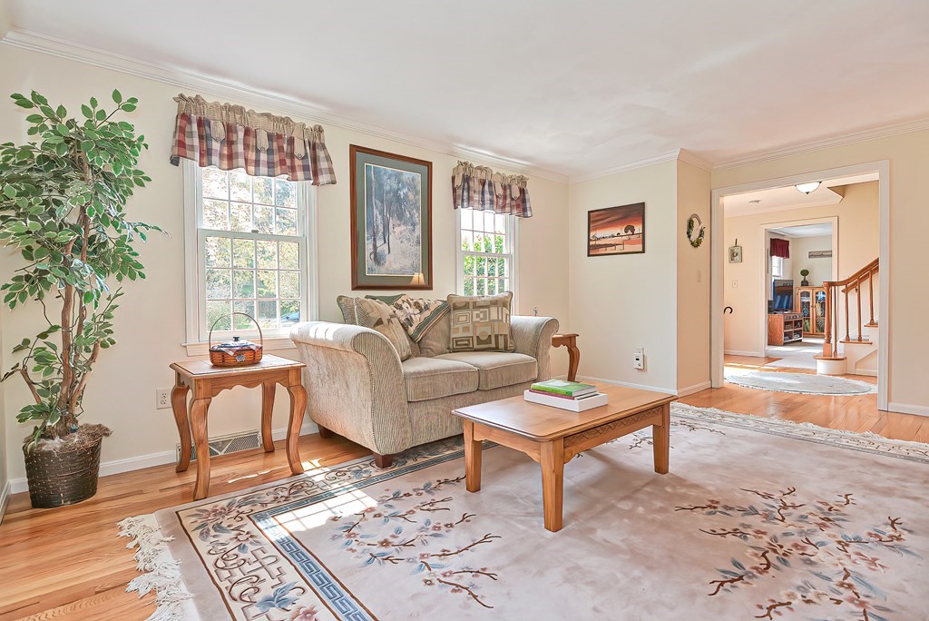 27 Birch Tree Road Foxboro, MA 02035 - Photo 12 of 42 Gallery Image 12