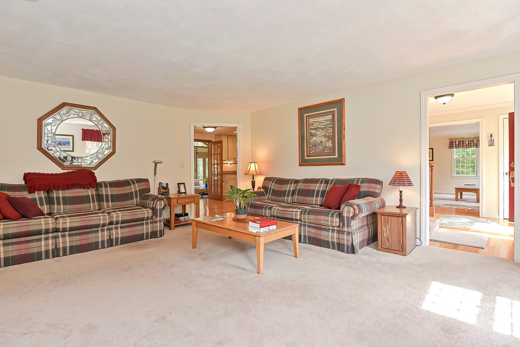 27 Birch Tree Road Foxboro, MA 02035 - Photo 14 of 42 Gallery Image 14