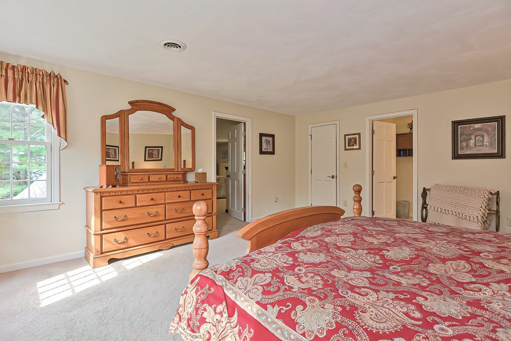 27 Birch Tree Road Foxboro, MA 02035 - Photo 19 of 42 Gallery Image 19