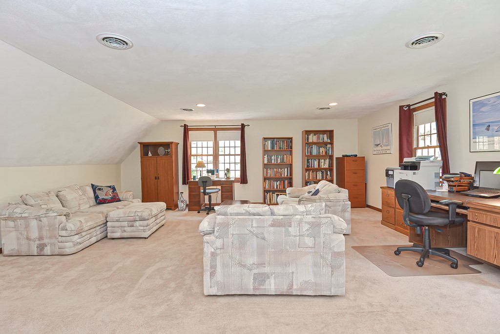 27 Birch Tree Road Foxboro, MA 02035 - Photo 29 of 42 Gallery Image 29