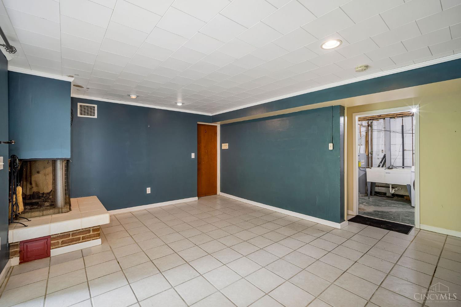 9960 Daly Road Cincinnati, OH 45231 - Photo 28 of 39 Gallery Image 28