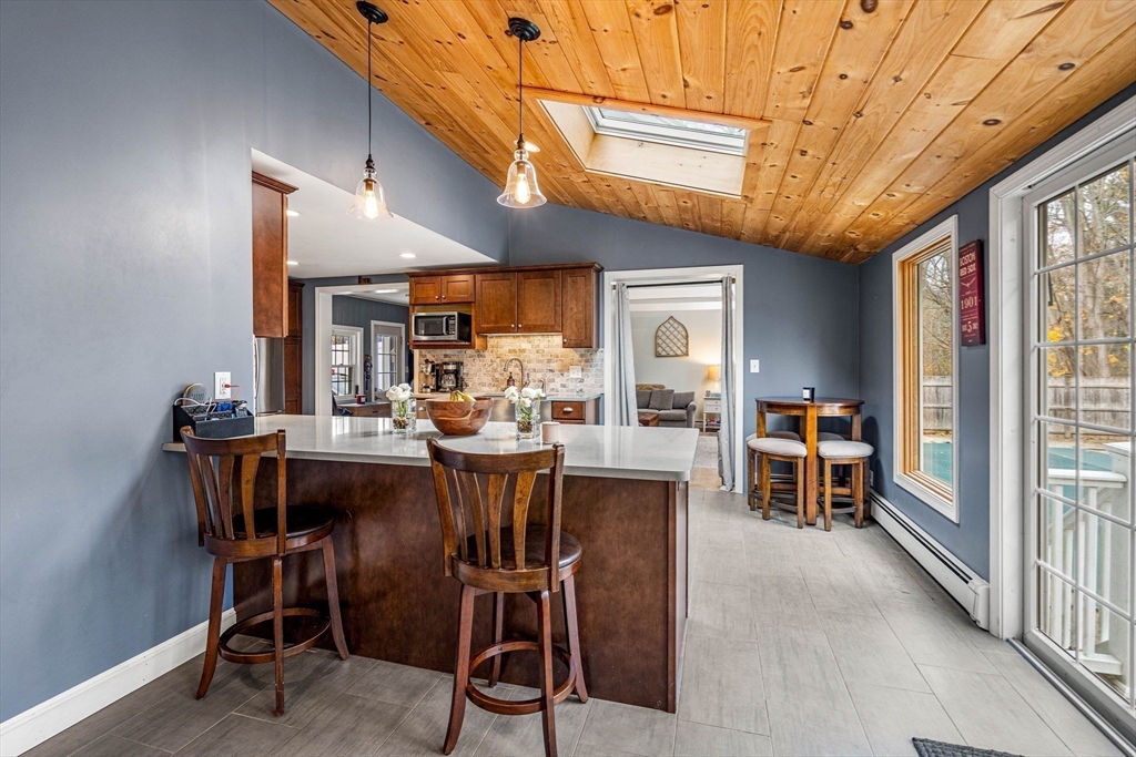 4 Puritan Road Wenham, MA 01984 - Photo 13 of 41