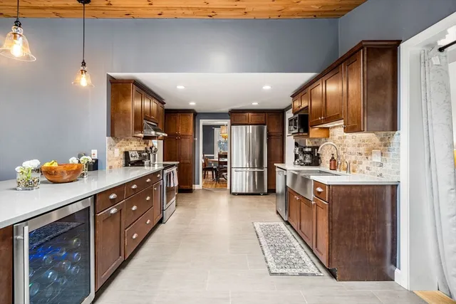 $899,000 | 4 Puritan Road, Wenham, MA 01984