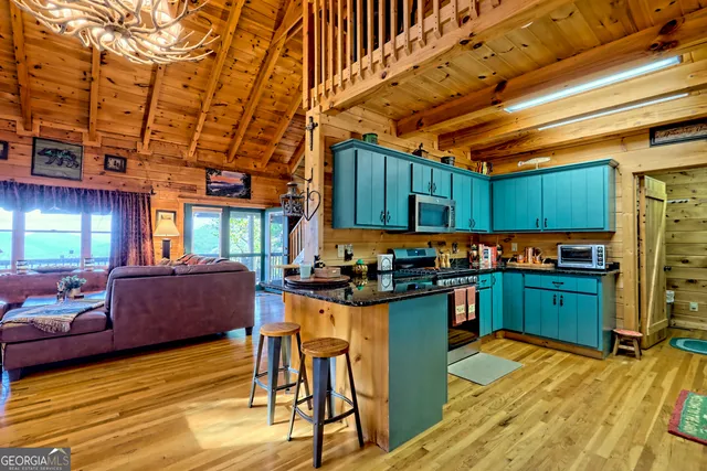 $850,000 | 620 Falling Creek Trail, Clayton, GA 30525