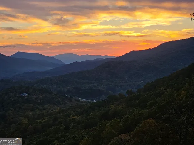 $850,000 | 620 Falling Creek Trail, Clayton, GA 30525