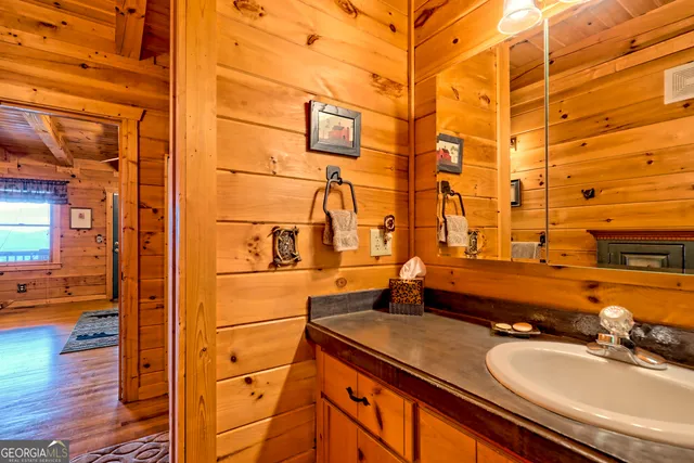 $850,000 | 620 Falling Creek Trail, Clayton, GA 30525