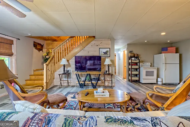 $850,000 | 620 Falling Creek Trail, Clayton, GA 30525