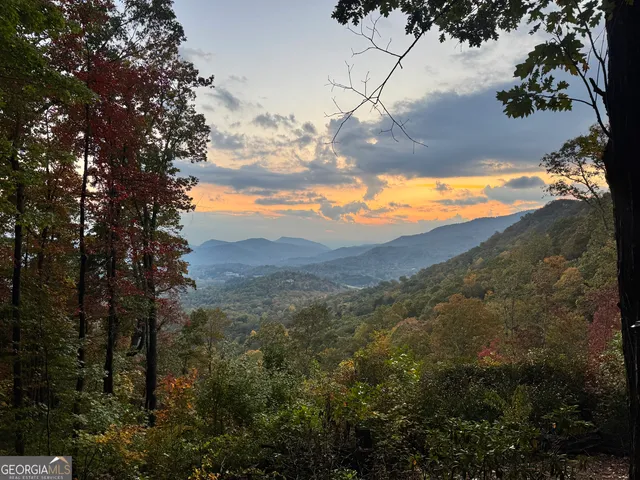 $850,000 | 620 Falling Creek Trail, Clayton, GA 30525