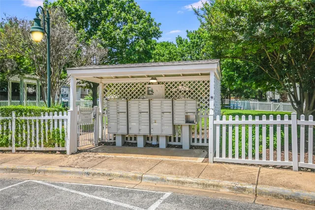 $819,000 | 2817 Kinney Oaks Court, Austin, TX 78704