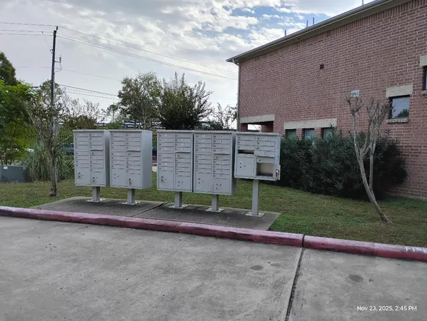 $180,000 | 5941 South Loop E Freeway, Unit 104, Houston, TX 77033