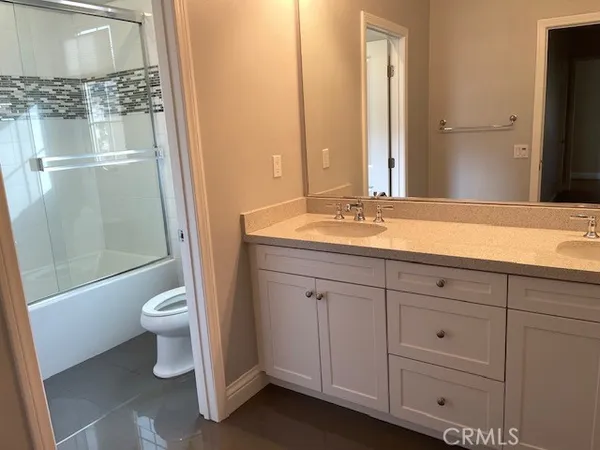 $2,350,000 | 61 Bloomington, Irvine, CA 92620