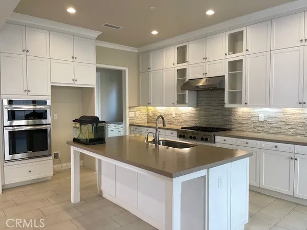 $2,350,000 | 61 Bloomington, Irvine, CA 92620