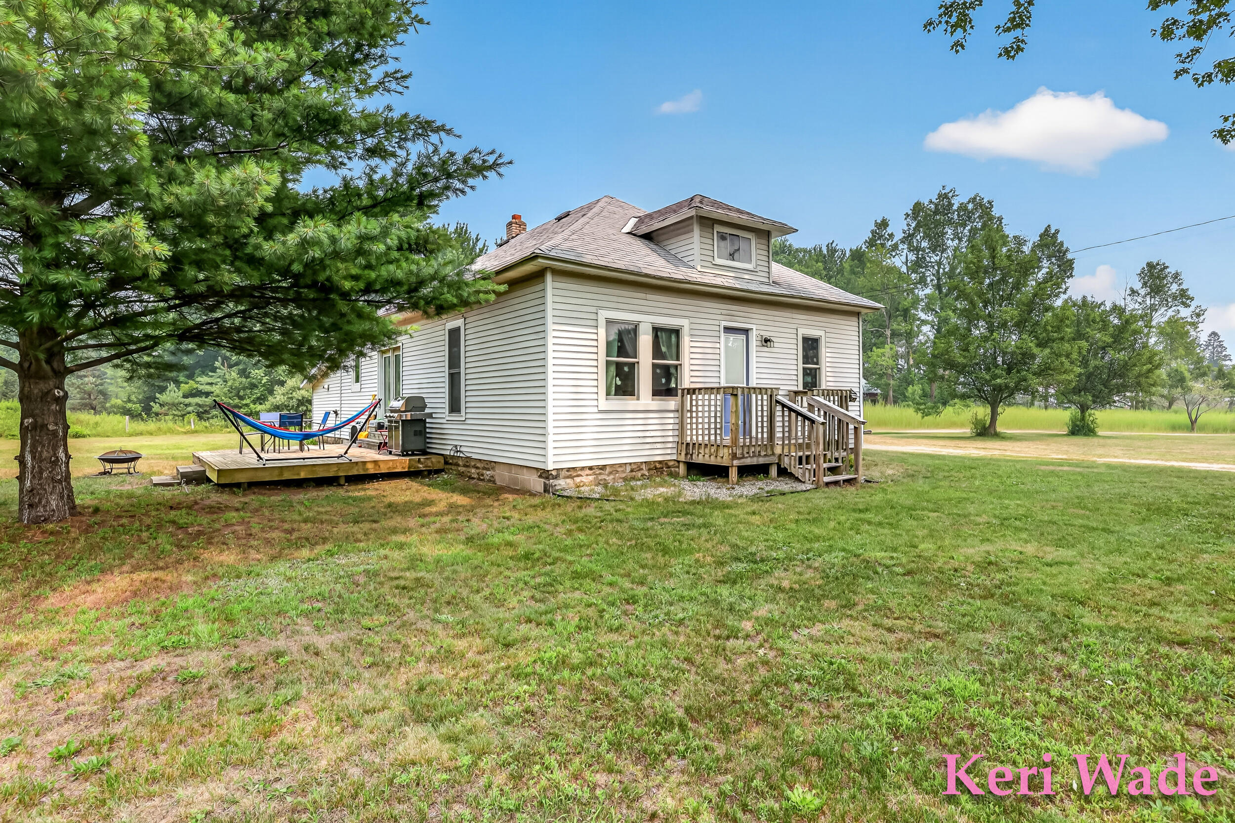 3224 East Tyler Road Muskegon, MI 49445 - Photo 4 of 29 IMG_1658