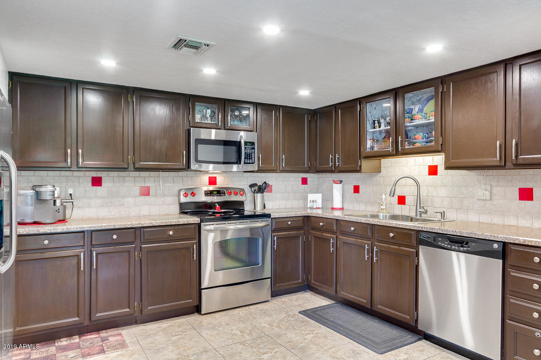 2329 North Recker Road, Unit 18 Mesa, AZ 85215 - Photo 9 of 27 Gallery Image 9