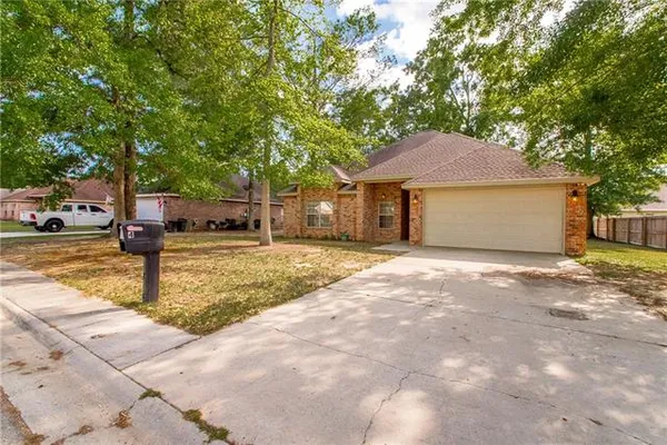 $225,000 | 4 Maroon Drive, Picayune, MS 39466