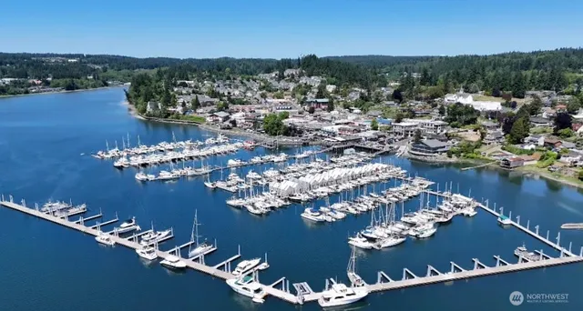 $250 | 19089 Jensen Way Northeast, Poulsbo, WA 98370