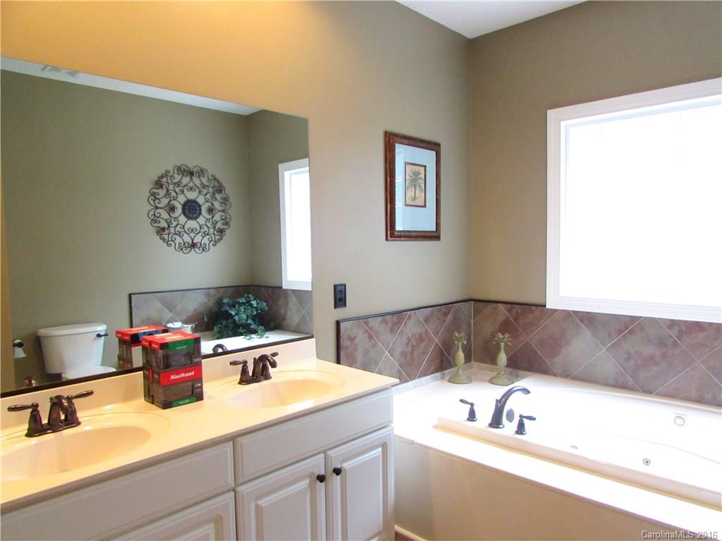 152 Pheasant Ridge Circle York, SC 29745 - Photo 10 of 24 Gallery Image 10
