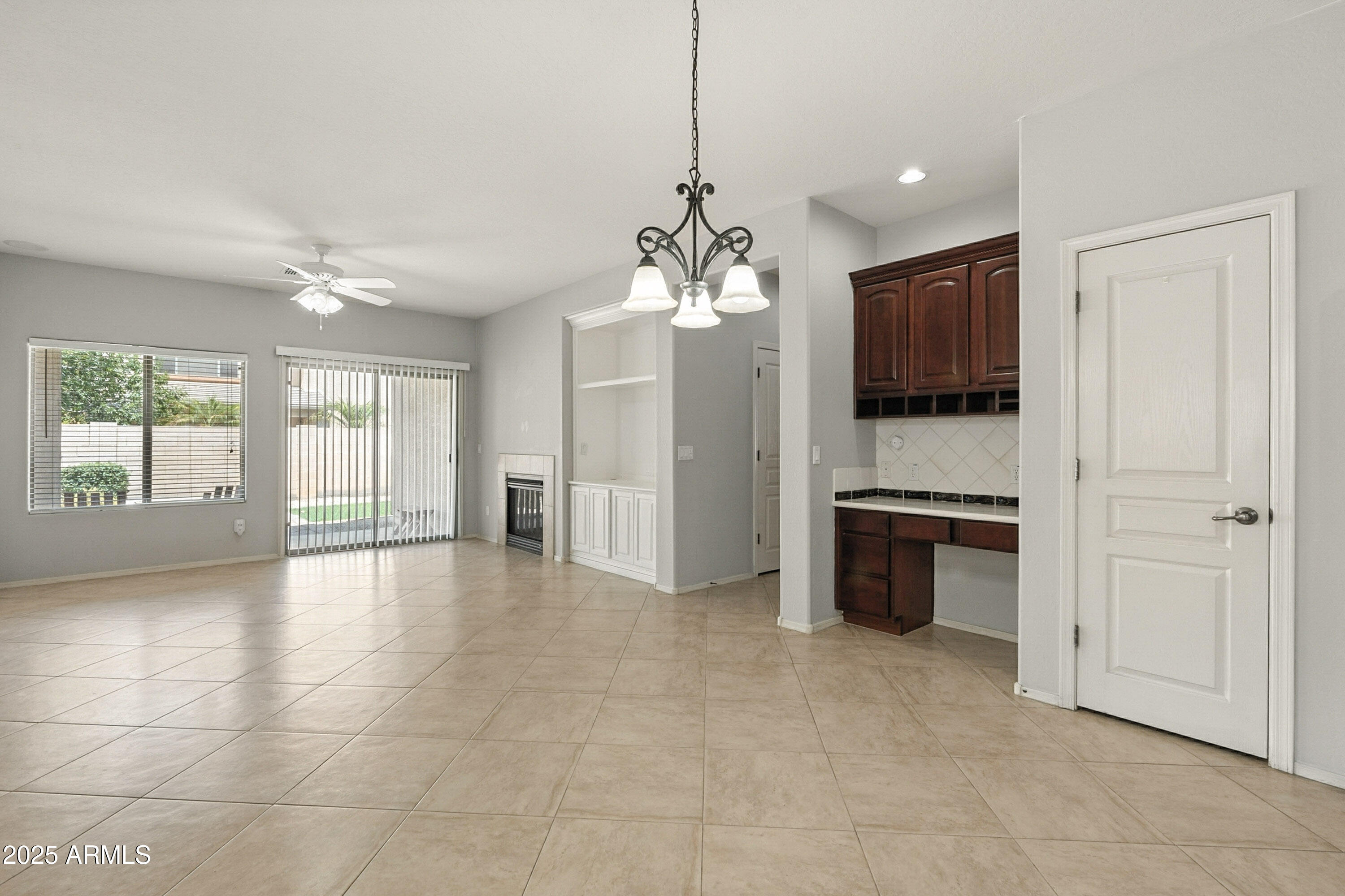 4052 East Cullumber Street Gilbert, AZ 85234 - Photo 11 of 33 17-print-Cullumber-17