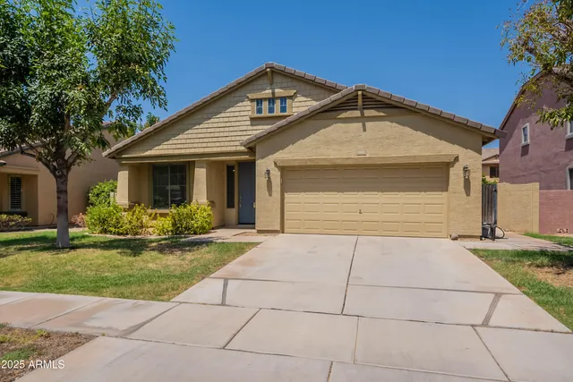 $2,350 | 4052 East Cullumber Street, Gilbert, AZ 85234