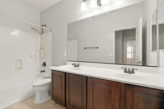 $2,350 | 4052 East Cullumber Street, Gilbert, AZ 85234