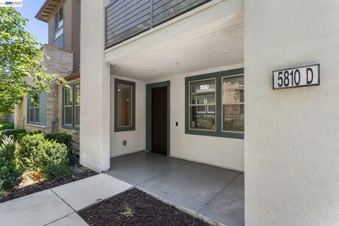 $949,000 | 5810 Midnight Place, Unit D, Dublin, CA 94568