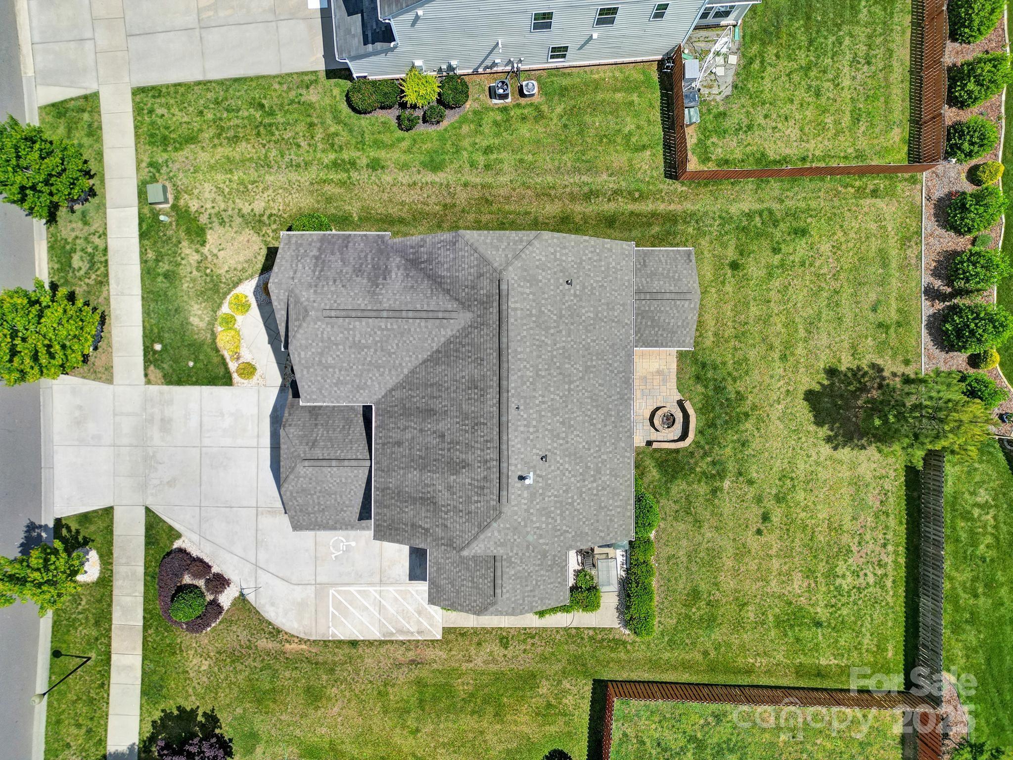 2015 Knocktree Drive Indian Trail, NC 28079 - Photo 42 of 45 front view of a house with a yard