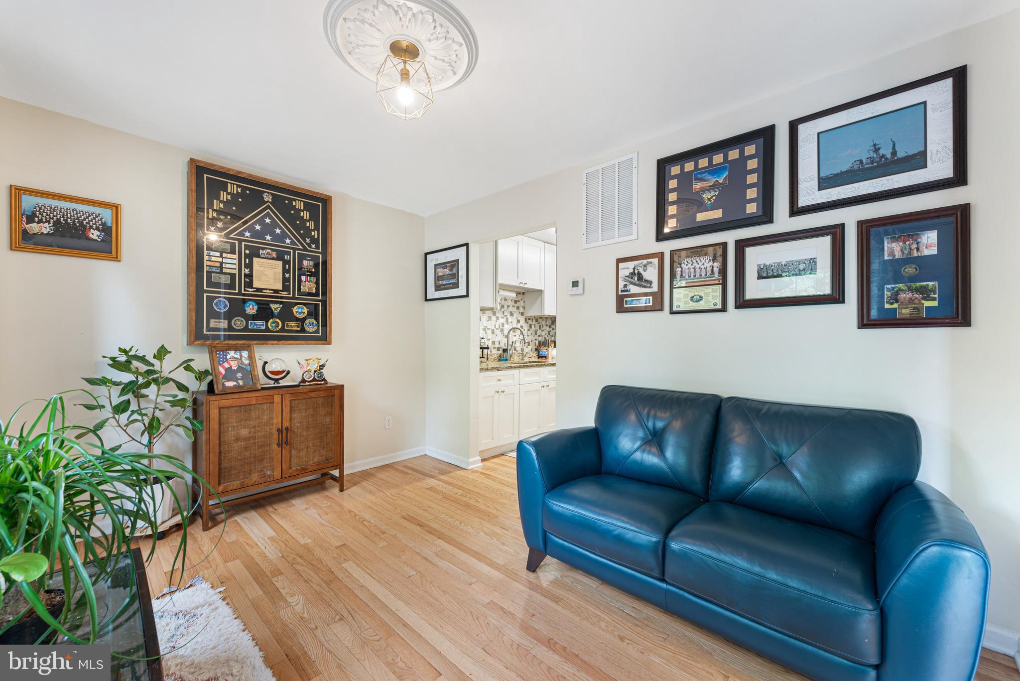 11867 Dunlop Court Reston, VA 20191 - Photo 10 of 32 Gallery Image 10