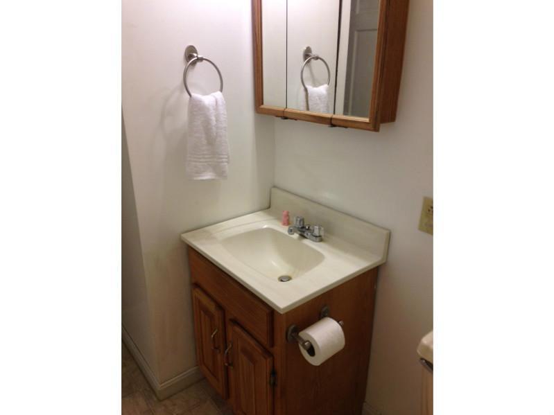 125 Blanchard Road Cumberland, ME 04021 - Photo 15 of 32 Bathroom.
