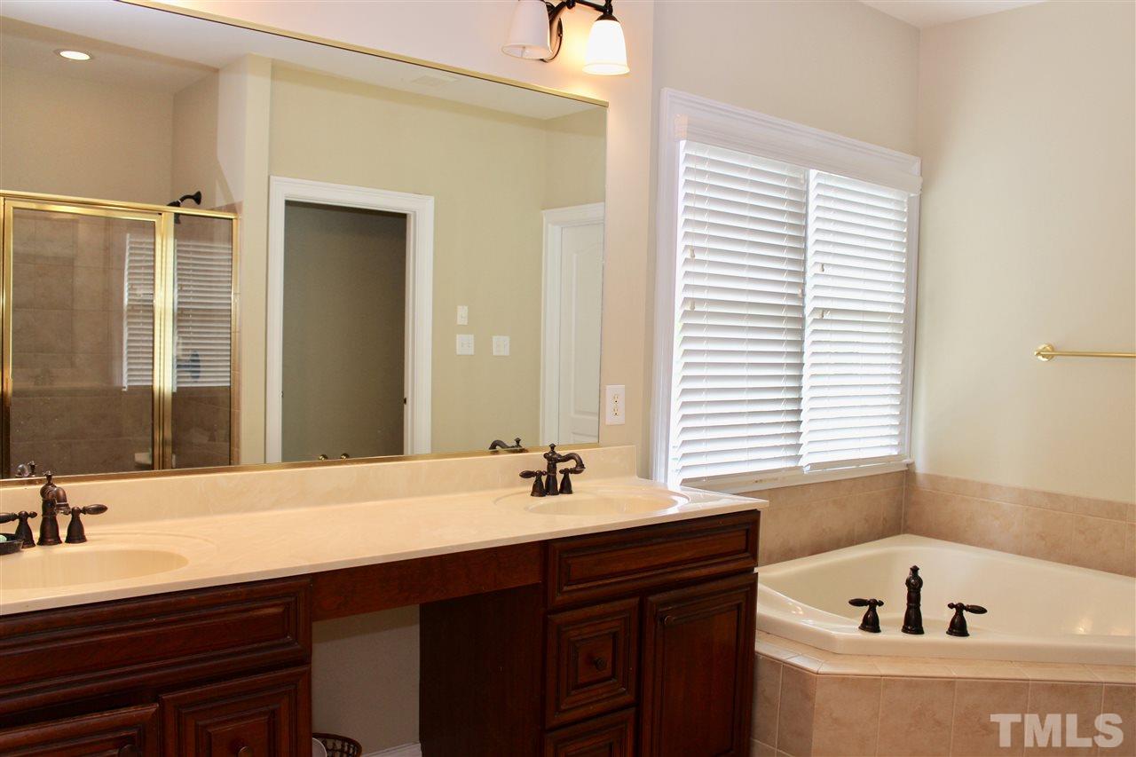 9618 Club Valley Way Raleigh, NC 27617 - Photo 15 of 25 Gallery Image 15