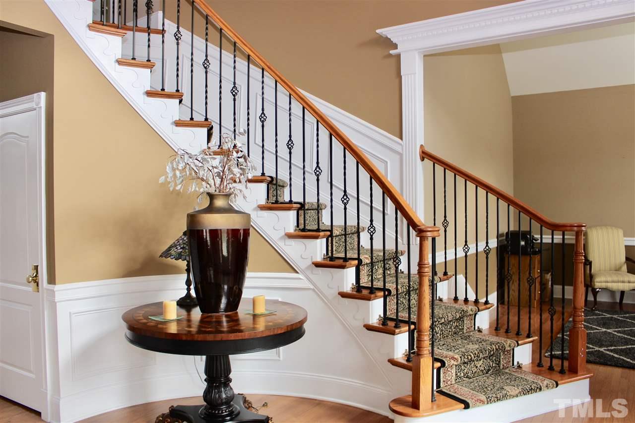 9618 Club Valley Way Raleigh, NC 27617 - Photo 4 of 25 Gallery Image 4