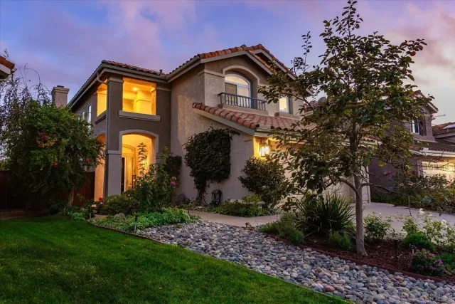 $1,175,000 | 2451 Country View Glen, Escondido, CA 92026
