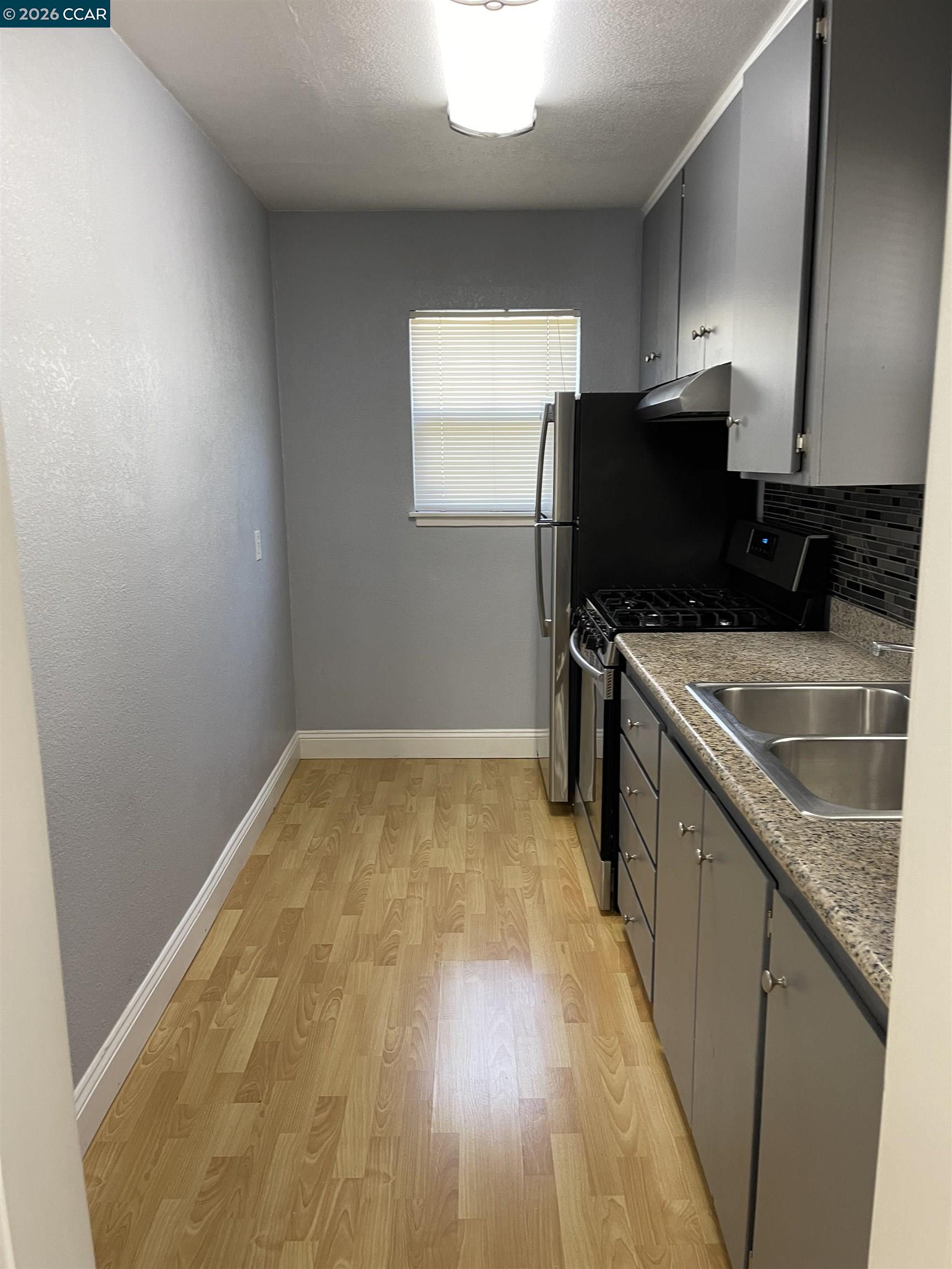 1705 Linden Street, Unit 2 Oakland, CA 94607 - Photo 6 of 22
