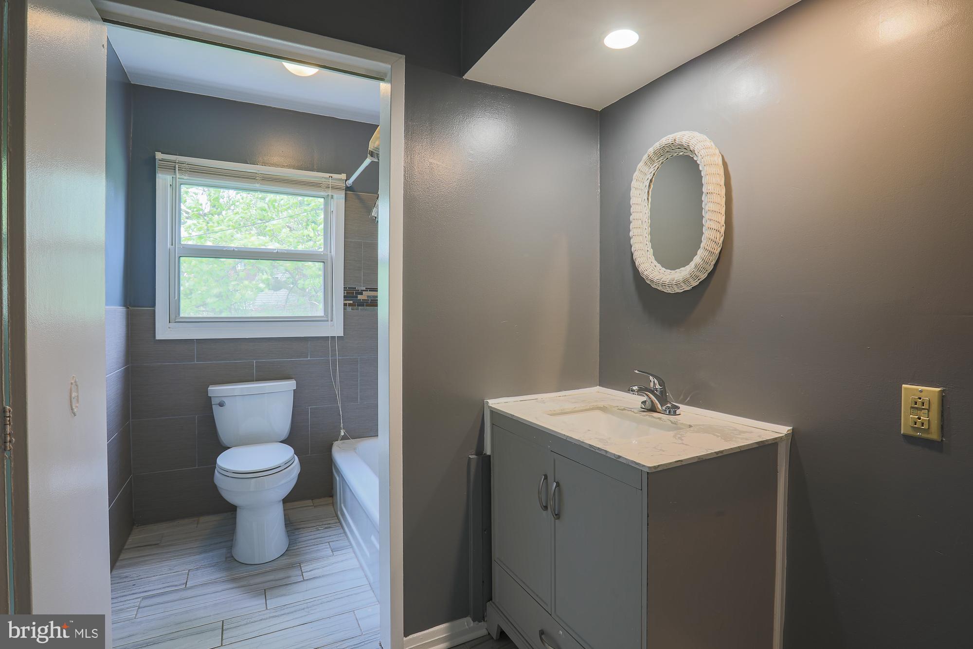 6817 Fox Meadow Road Baltimore, MD 21207 - Photo 22 of 27 Main Full Bath
