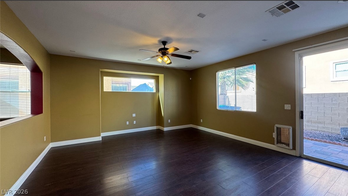 502 Foster Springs Road Las Vegas, NV 89148 - Photo 6 of 9