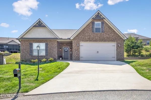 $507,500 | 3437 Windmead Lane, Knoxville, TN 37938