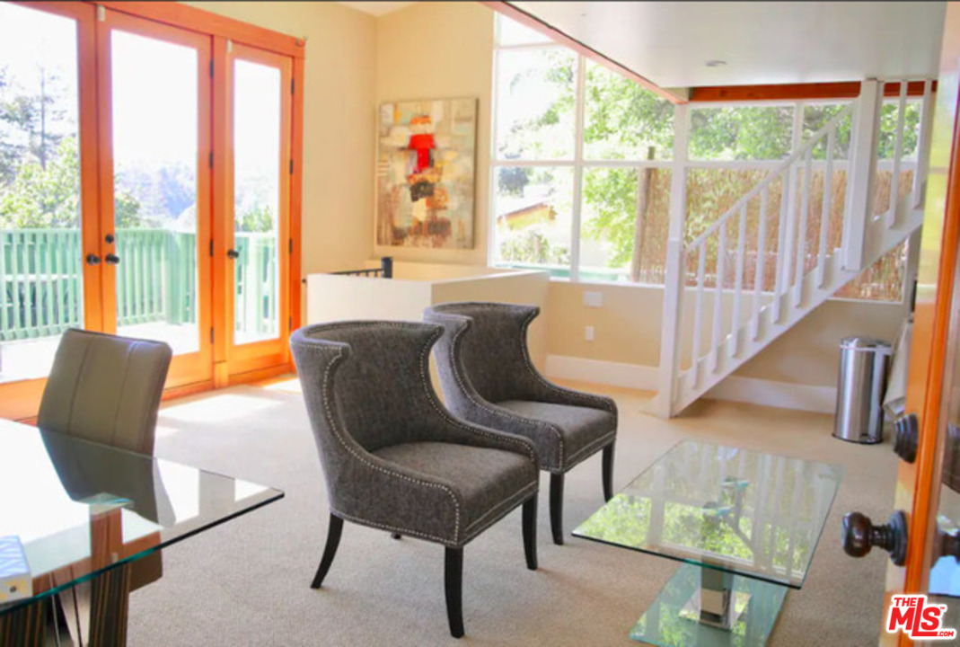 40 B Haldeman Road Santa Monica, CA 90402 - Photo 15 of 20